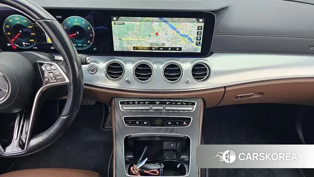 Mercedes-Benz E-Class W213 2021 Серый из Кореи, фото 5