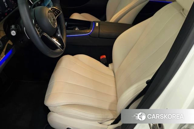 Mercedes-Benz E-Class W214 2025 Белый из Кореи, фото 5