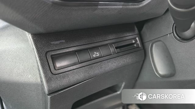Peugeot 3008 second generation 2020 Черный из Кореи, фото 5