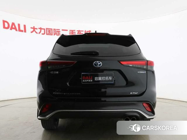 Toyota Crown 2021 Черный из Китая, фото 5