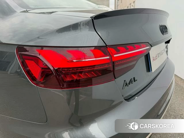 Audi A4L 2024 Темно-серый из Китая, фото 5