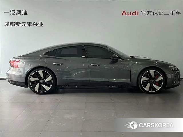 Audi e-tron 2025 Черный из Китая, фото 5