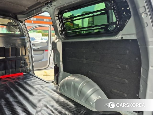 Hyundai The New Grand Starex 2020 Серебристо-серый из Кореи, фото 5