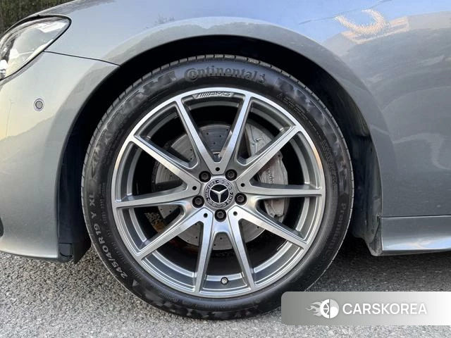 Mercedes-Benz E-Class 2021 Темно-серый из Китая, фото 5