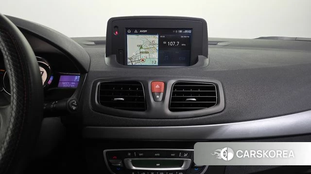 Renault Korea (Samsung) SM3 Z.E. 2019 Серебристо-серый из Кореи, фото 5