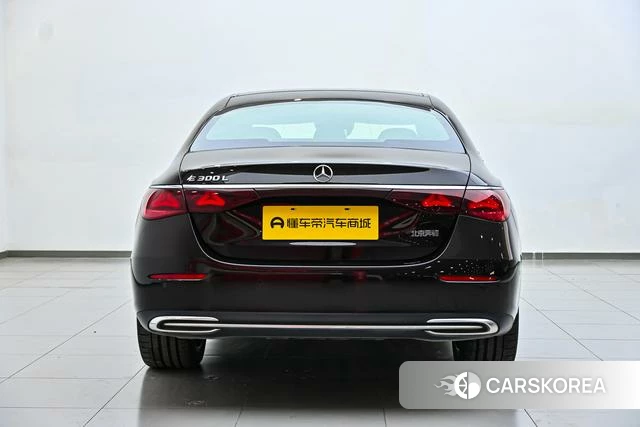 Mercedes-Benz E-Class 2024 Красный из Китая, фото 5