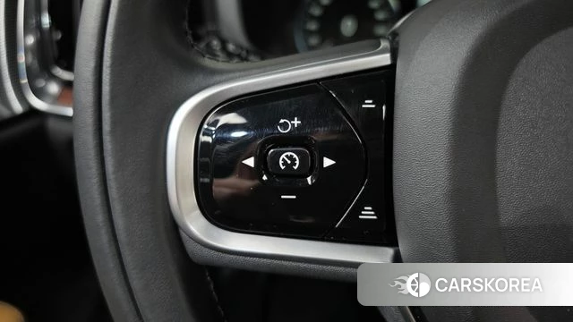 Volvo V60 Cross-Country 2nd Generation 2022 Белый из Кореи, фото 5