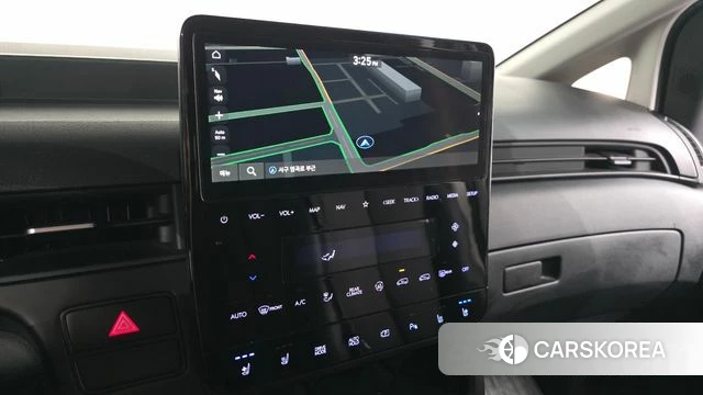 Hyundai Staria 2022 Серебряный из Кореи, фото 5