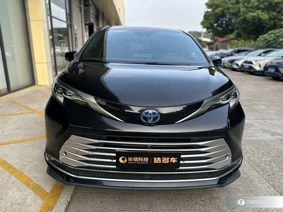 Toyota Sienna 2021 Черный из Китая, фото 5