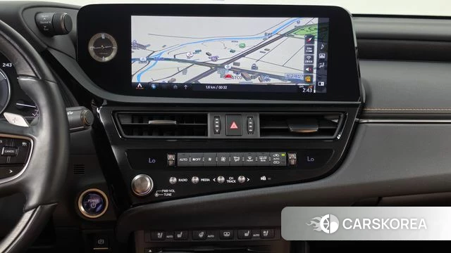 Lexus ES300h 7th generation 2021 Черный из Кореи, фото 5