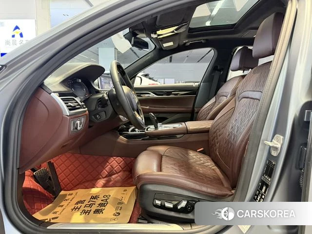 BMW 7 series 2021 Серебристо-серый из Китая, фото 5