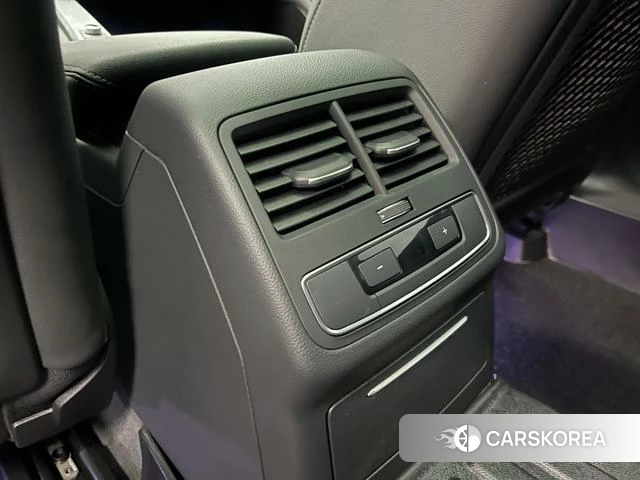Audi A4L 2021 Белый из Китая, фото 5