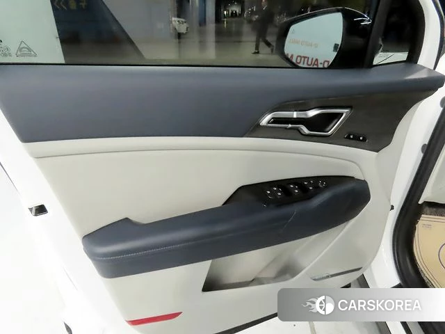 Kia Sportage 5th Generation Hybrid 2022 Белый из Кореи, фото 5