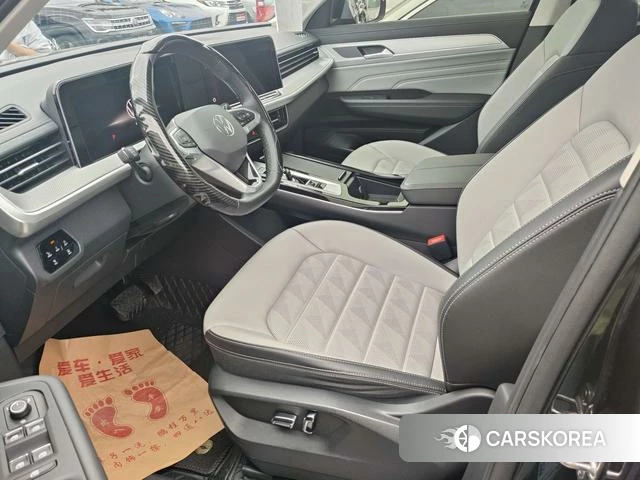 Volkswagen Tavendor 2024 Черный из Китая, фото 5