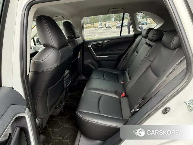 Toyota RAV4 2024 Белый из Китая, фото 5
