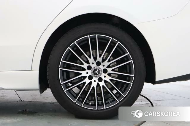 Mercedes-Benz C-class 2022 Белый из Китая, фото 5