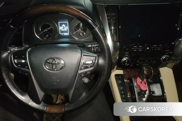 Toyota Alphard 2021 Белый из Китая, фото 5