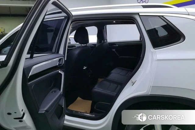 Volkswagen Tharu 2022 Белый из Китая, фото 5