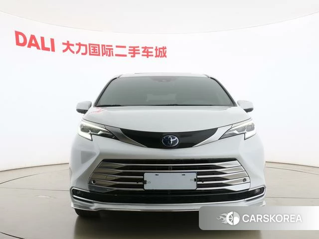 Toyota Sienna 2022 Белый из Китая, фото 5