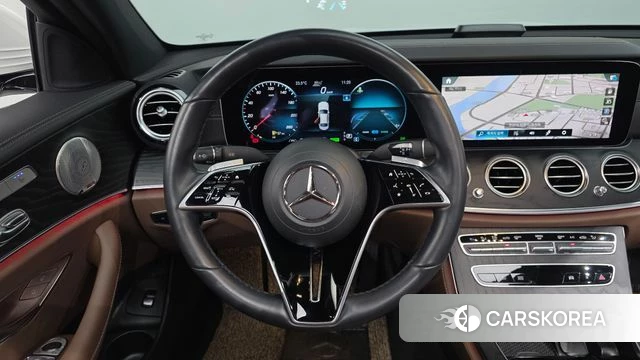 Mercedes-Benz E-Class W213 2021 Белый из Кореи, фото 5