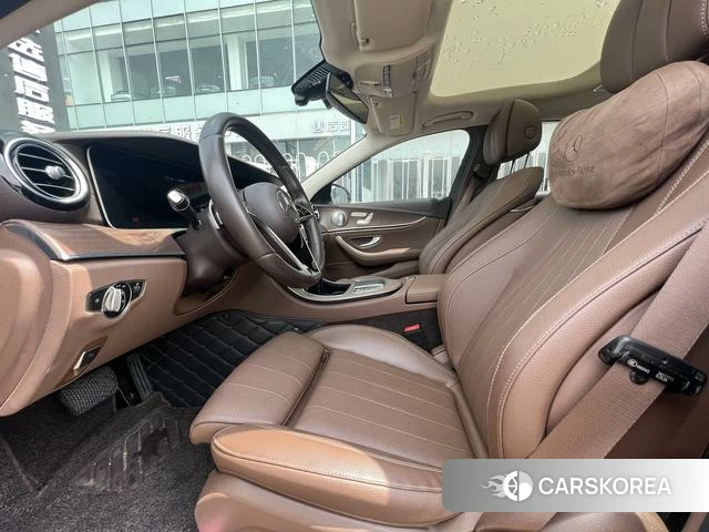 Mercedes-Benz E-Class 2022 Черный из Китая, фото 5