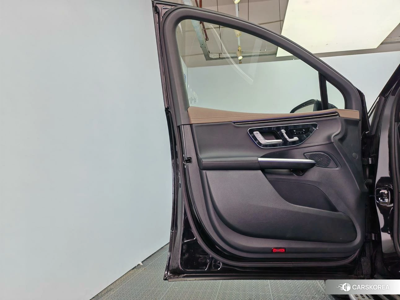 Mercedes-Benz EQE 2024 Черный из Китая, фото 5