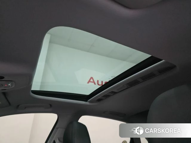 Audi A4 (B9) 2023 Серебряный из Кореи, фото 5