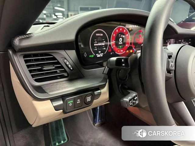 Porsche 911(992) id 4921104 из Кореи 5