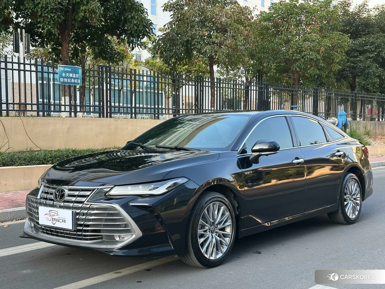 Toyota Avalon 2024 Черный из Китая, фото 5