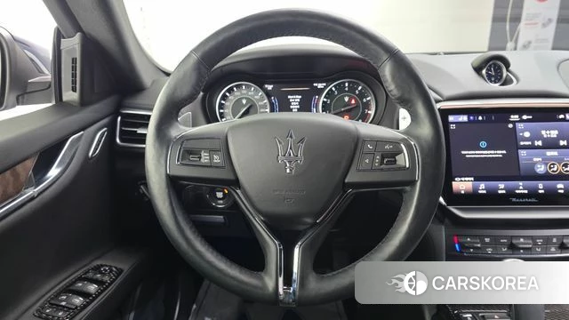 Maserati Ghibli id 4899180 из Кореи 5