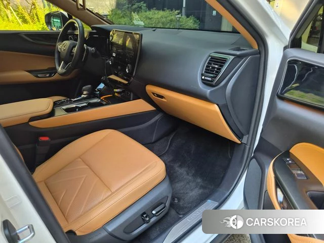 Lexus NX350h Second generation 2025 Белый из Кореи, фото 5
