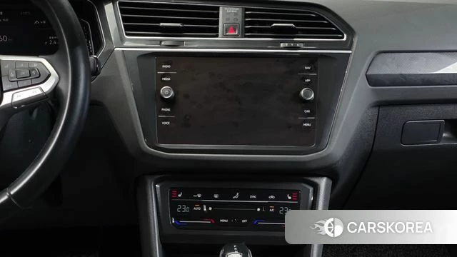 Volkswagen Tiguan second Generation 2021 Черный из Кореи, фото 6