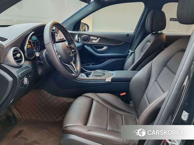 Mercedes-Benz GLC 2023 Темно-серый из Китая, фото 5