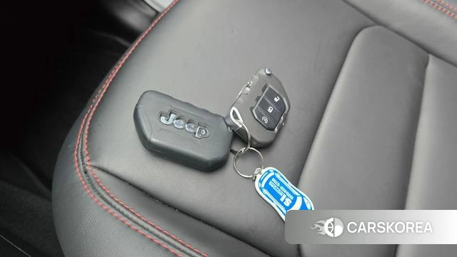 Jeep Wrangler (JL) 2025 Белый из Кореи, фото 5