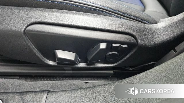 BMW 1 Series (F40) 2023 Белый из Кореи, фото 5
