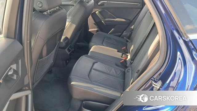 Audi Q3 (F3) 2024 Синий из Кореи, фото 5