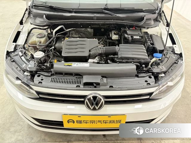 Volkswagen Polo 2023 Белый из Китая, фото 5