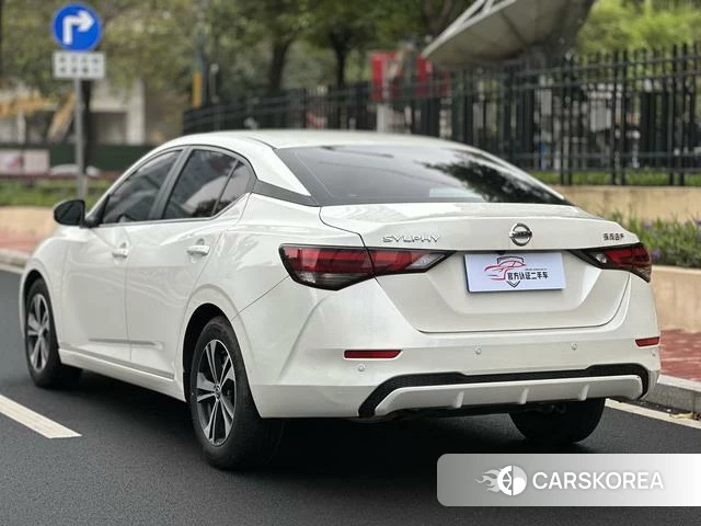 Nissan Sylphy 2023 Белый из Китая, фото 5