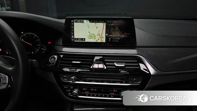 BMW 5 Series (G30) 2018 Серый из Кореи, фото 5
