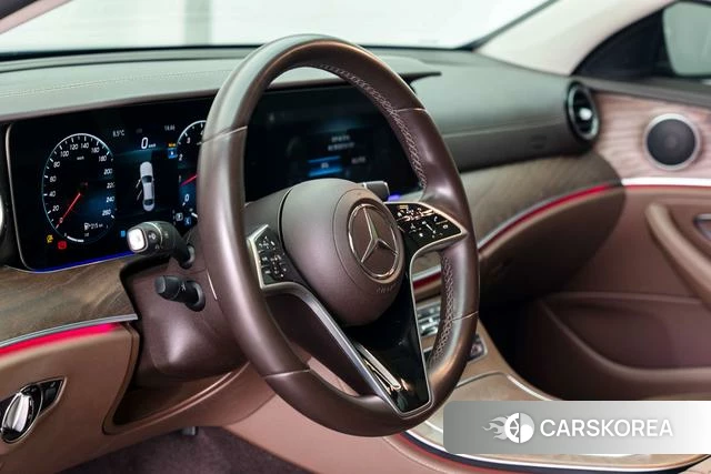 Mercedes-Benz E-Class 2023 Черный из Китая, фото 5
