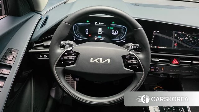 Kia Di Ol Nu Niro 2023 Серебристо-серый из Кореи, фото 5