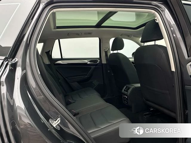 Volkswagen Tayron 2022 Черный из Китая, фото 5