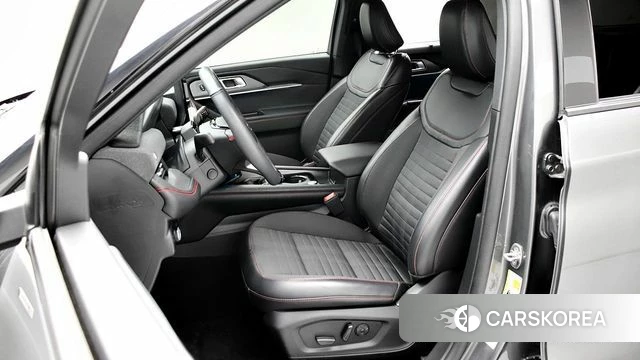 Ford Explorer 6th Generation 2025 Серый из Кореи, фото 5
