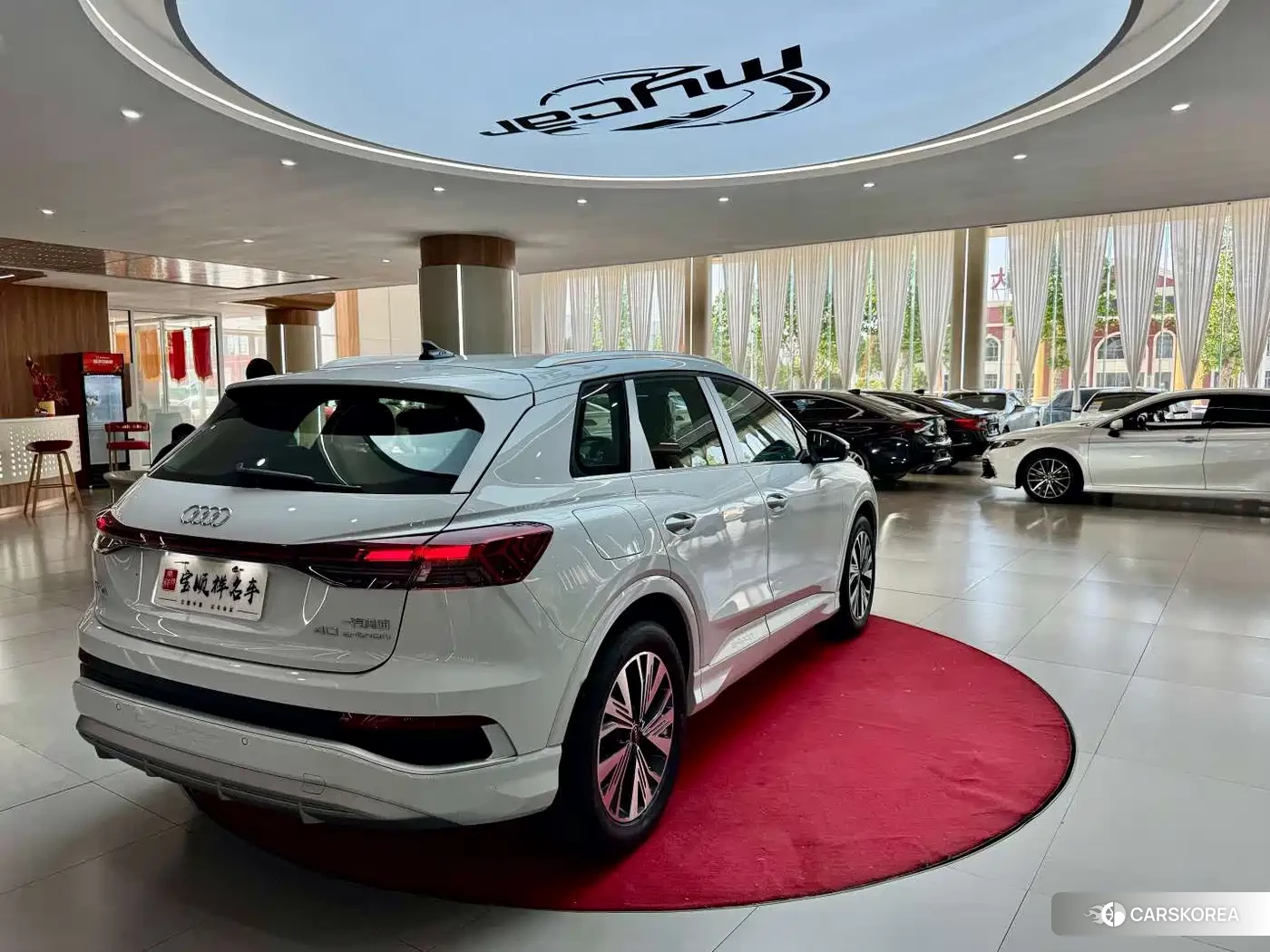 Audi Q4 e-tron 2026 Белый из Китая, фото 5