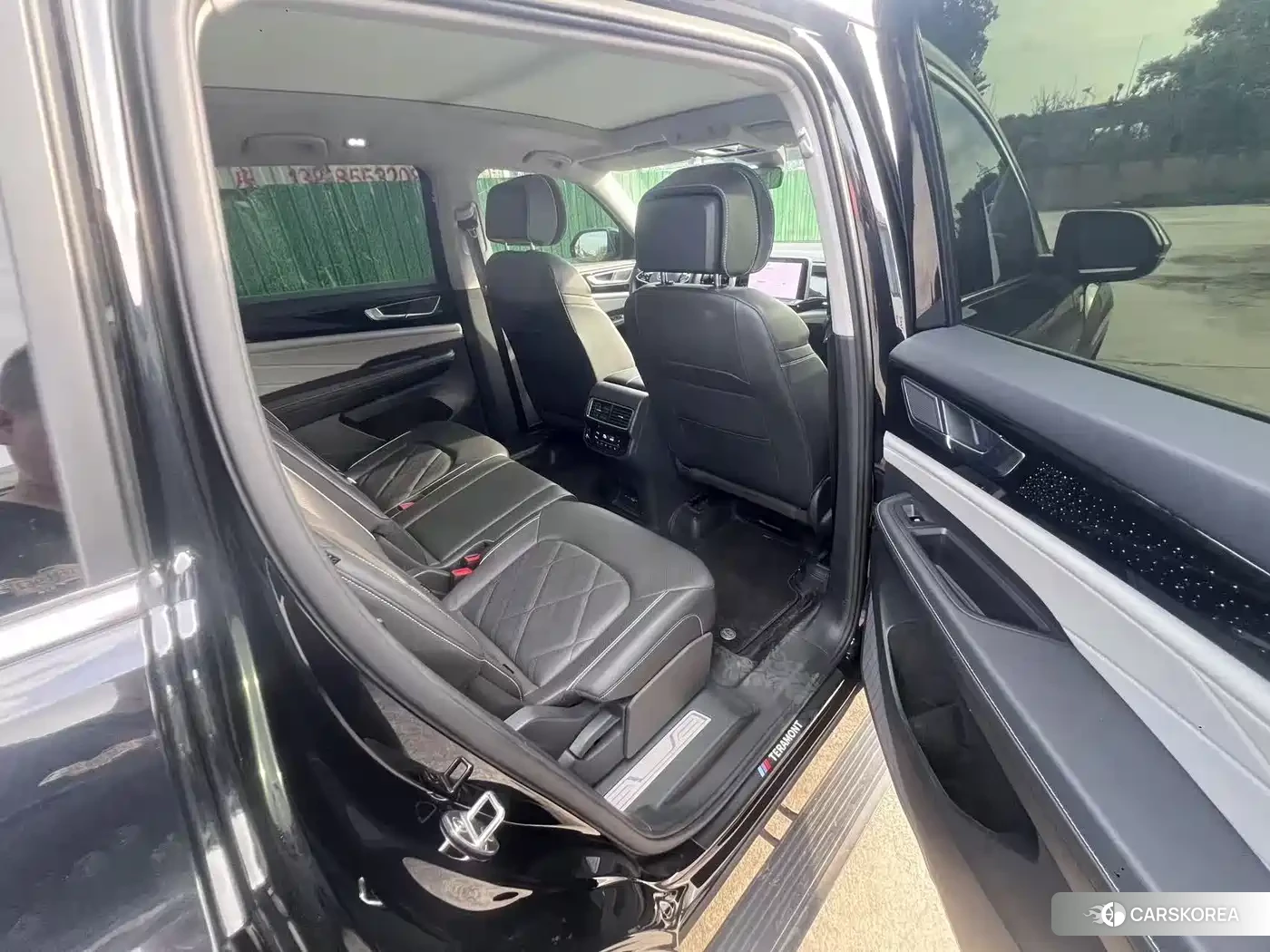 Volkswagen Touareg 2023 Черный из Китая, фото 5
