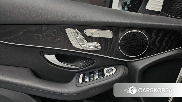 Mercedes-Benz GLC-Class X253 2019 Белый из Кореи, фото 5