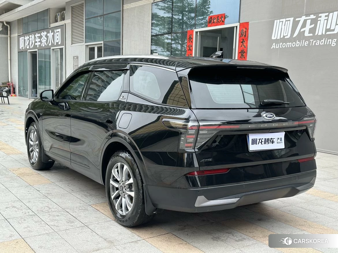 Ford Edge 2023 Черный из Китая, фото 5