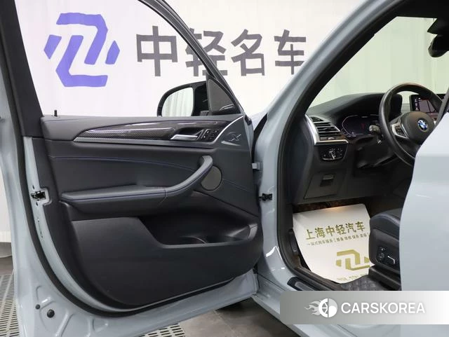 BMW X3 2025 Серебристо-серый из Китая, фото 5