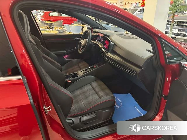 Volkswagen Golf 2022 Красный из Китая, фото 5