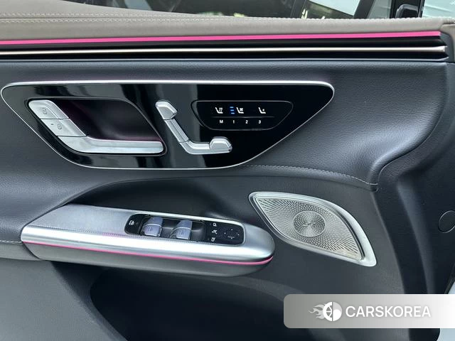 Mercedes-Benz EQE 2023 Белый из Китая, фото 5